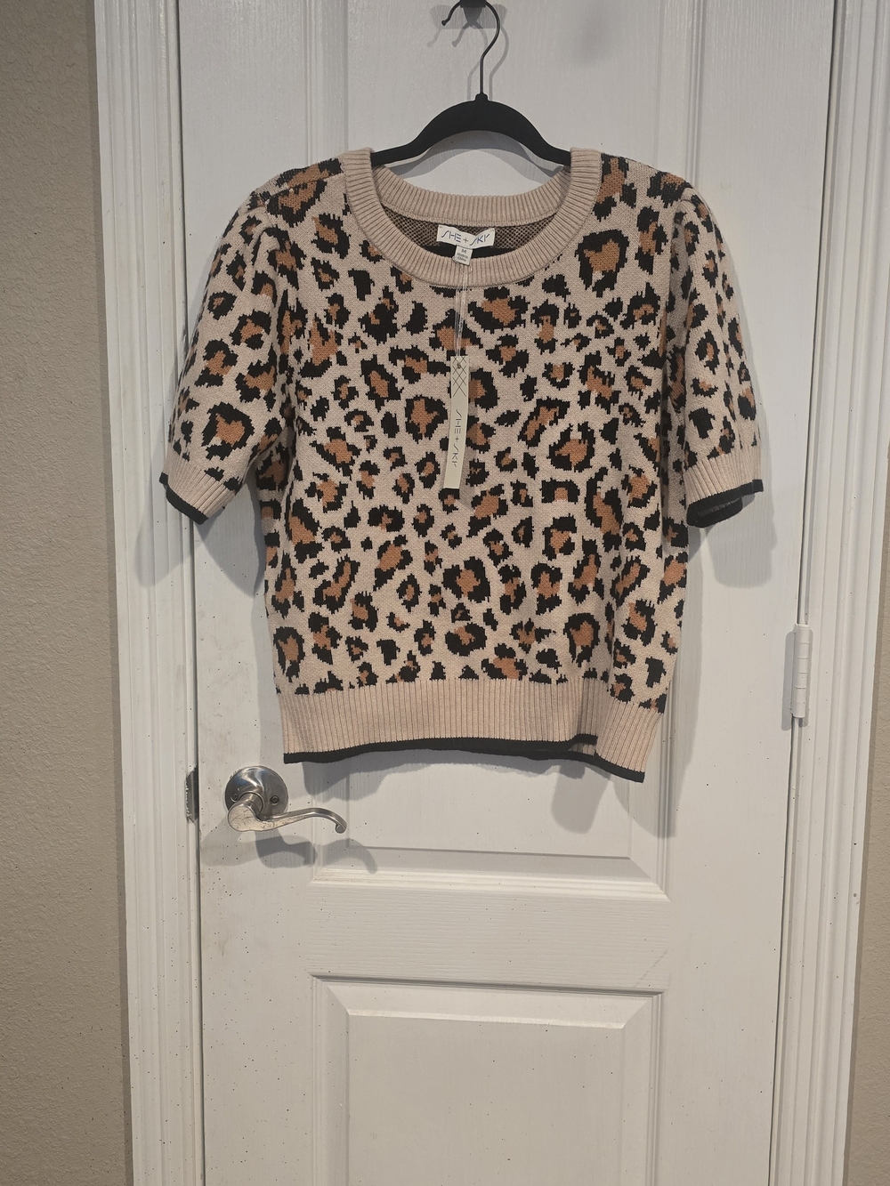 She + Sky Beige, Black & Tan Leopard Print Short Sleeve Sweater